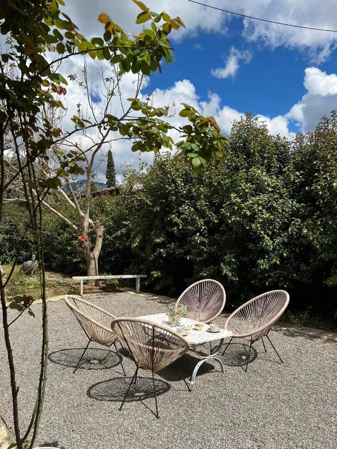 Birdsing Cottage Dassia  Esterno foto