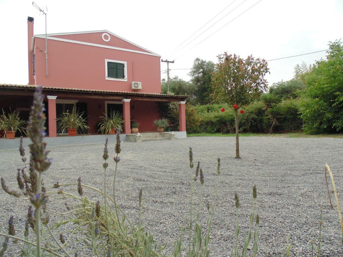 Birdsing Cottage Dassia  Esterno foto